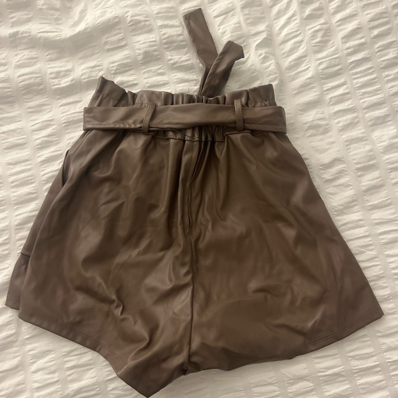 Brown Leather Women Shorts - Picture 2 of 3